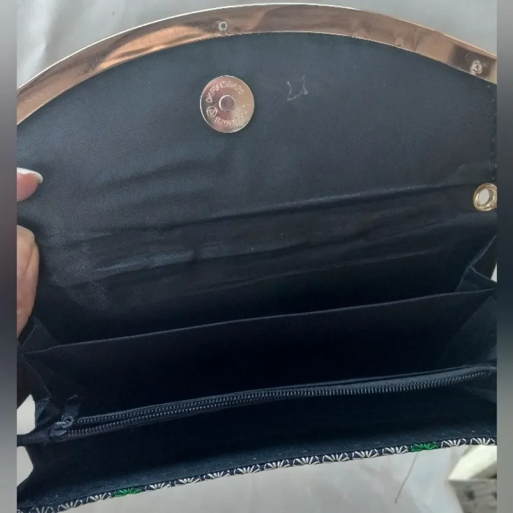 Embroided Hand Wallet